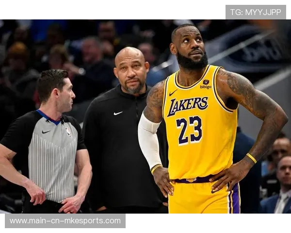 湖人队争夺季后赛，士气高昂，湖人季后赛首轮出局