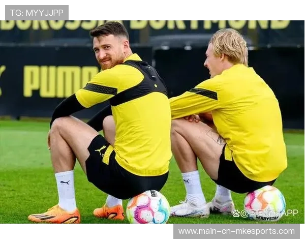 多特边路推进打乱防线：从速度到智慧的致命艺术